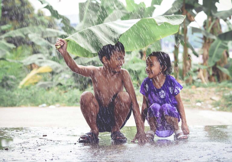 Der Regenmacher | Indonesien, ©Agus Mahmuda, EyeEm/Alamy Stock Photo